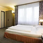 Hotel Mercure Am Mainufer 3*