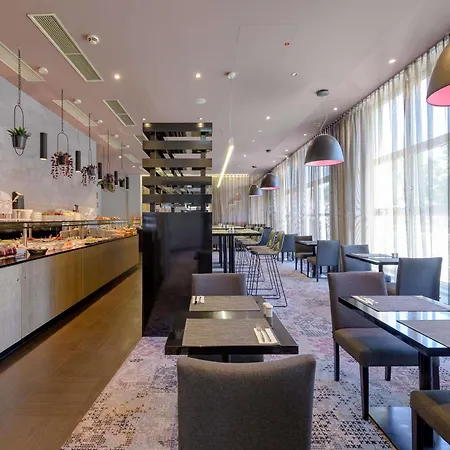 Mercure Am Mainufer Hotel Wurzburgo