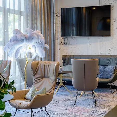 מלון Mercure Am Mainufer 3*
