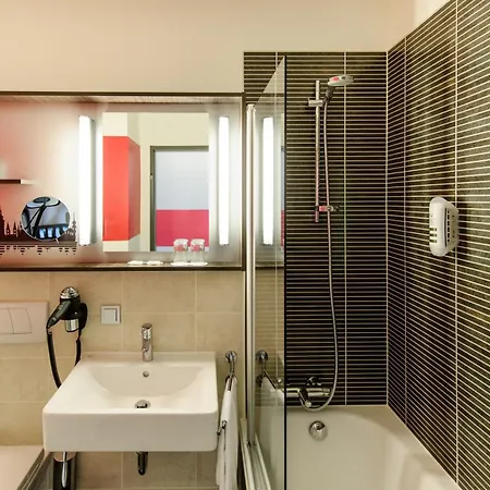 Mercure Am Mainufer 3* וירצבורג